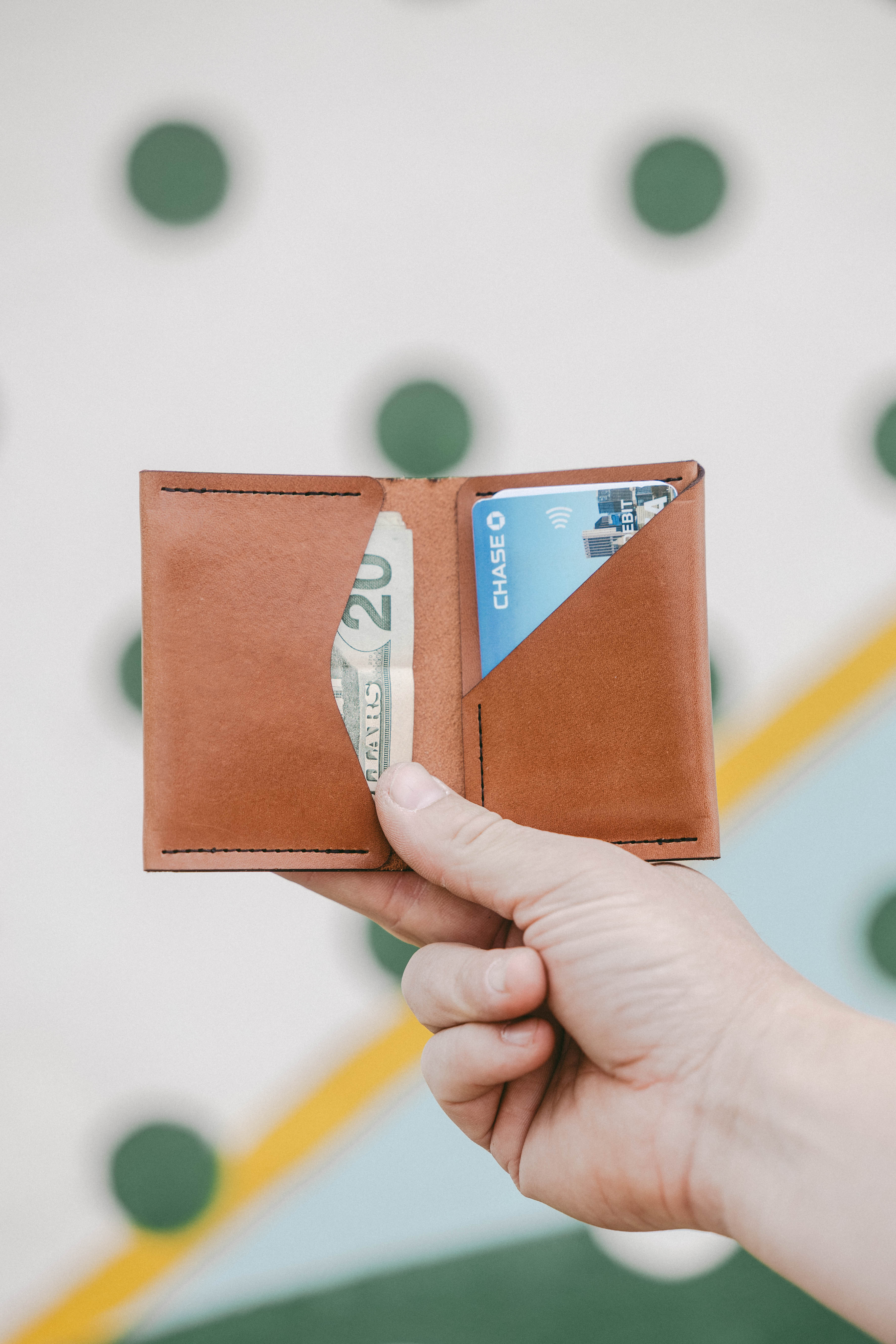 Charlie bifold detail